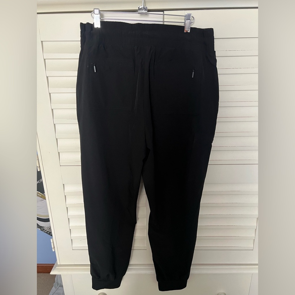 Chico's Zenergy Black Pants joggers